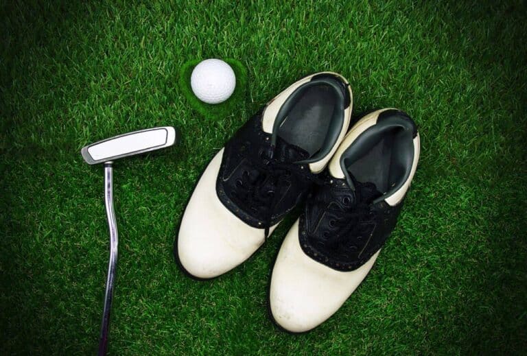 A Top 4 List of the Best Golf Shoes for Men to Buy in 2019