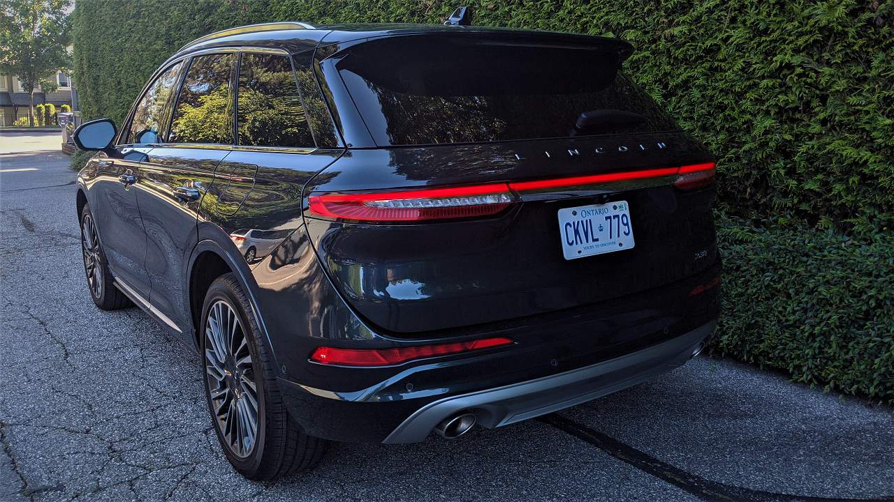 2020 Lincoln Corsair Review: The Baby Aviator 7 2020 Lincoln Corsair rear