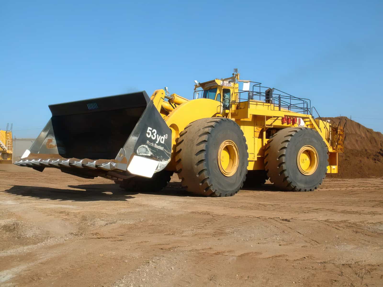 World's Biggest Construction Vehicles 6 LeTourneau L2350 Front End Loader enlarged