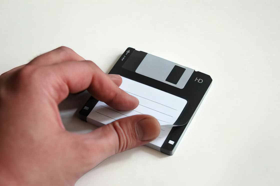 Floppy Disks Are Making A Comeback 2 disk it sticky notes 2 upscaled 1