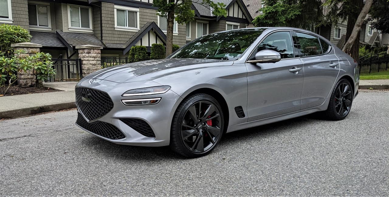 New Look, Same Great Package 2022 Genesis G70 3.3T Sport Review