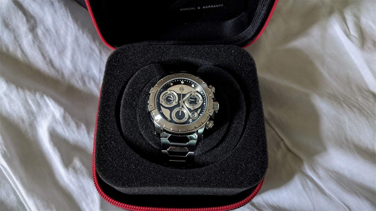 Wife Watches Husband Open Mindblowing New Watch From Nove 2 Wife Watches husband open Nove Modena Box