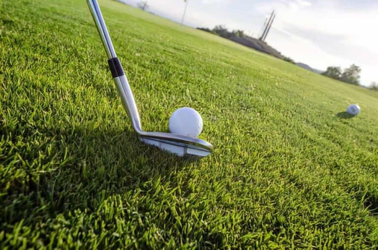 putting a golf ball