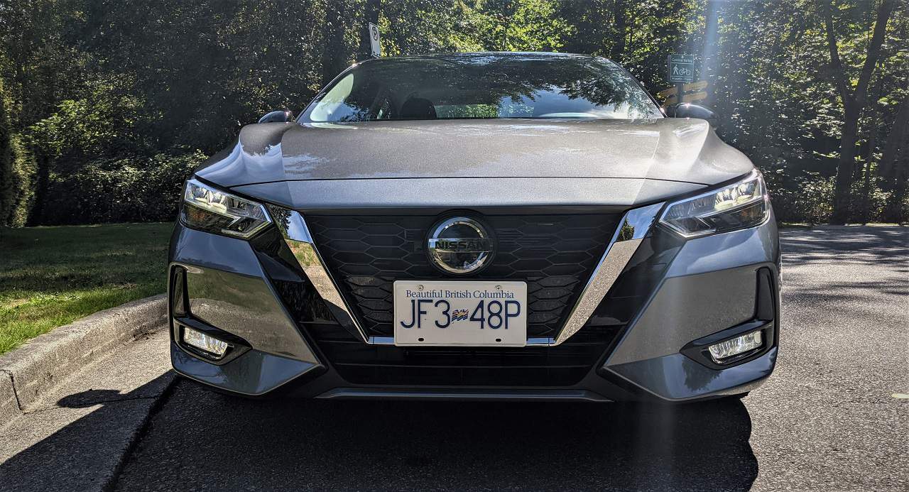 2021 Nissan Sentra SR 6MT Review 2 2021 Nissan Sentra SR Front