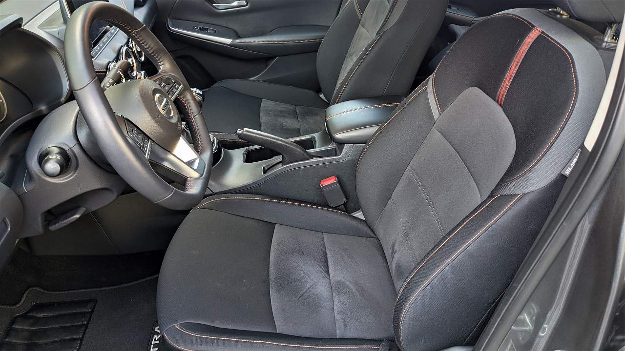 2021 Nissan Sentra SR 6MT Review 6 2021 Nissan Sentra SR seats