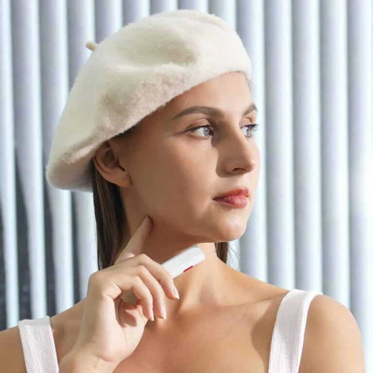 woman using smartmike tiny microphones