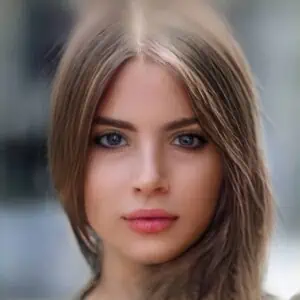 Russia Jones Brings Her Sizzling Modeling Career To America