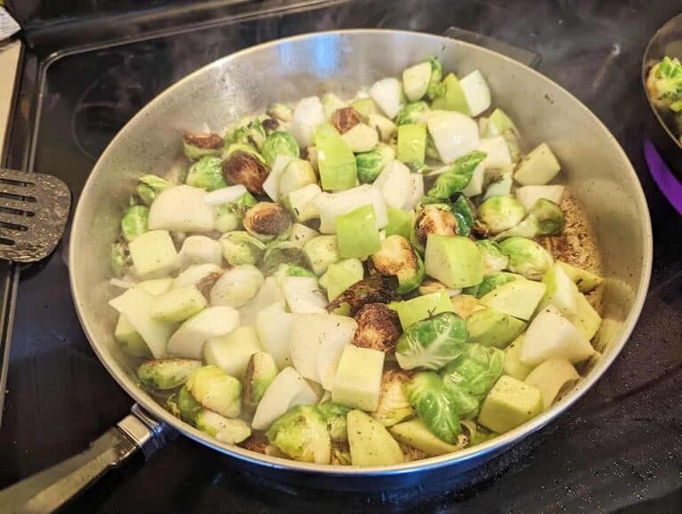 Farberware Frying Pan cooking veggies