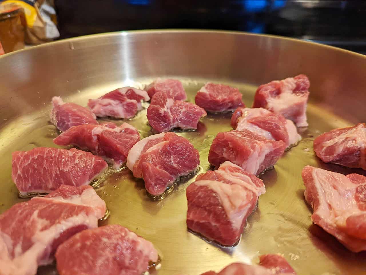 arberware Frying Pan searing beef chunks