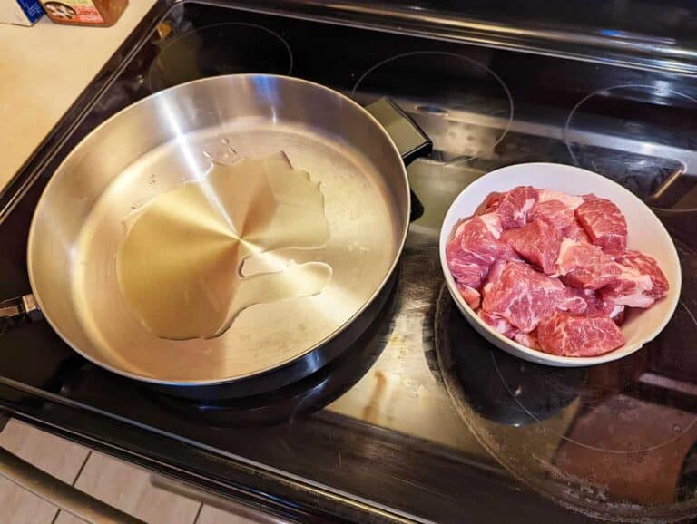 Why I Always Reach For A Farberware Frying Pan