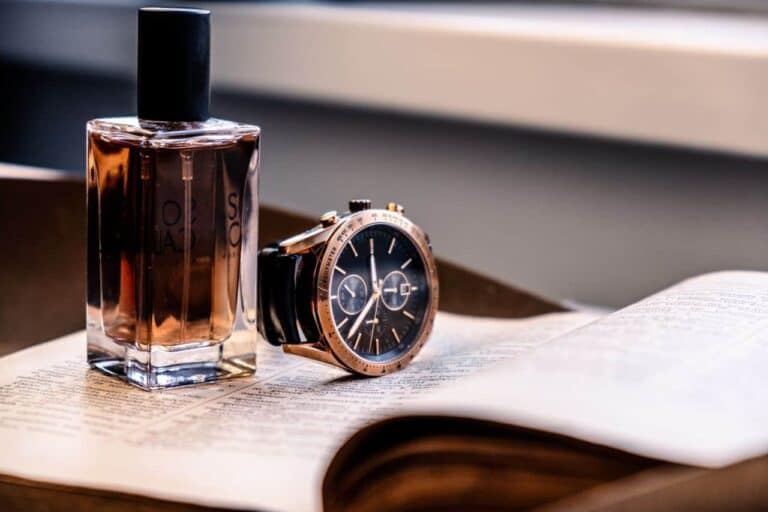 can men wear rose gold