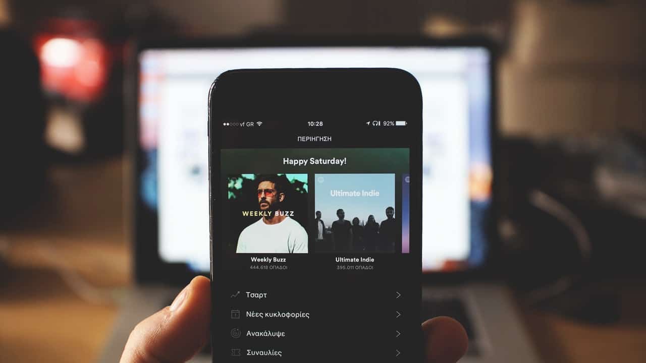 Apple Music vs. Spotify: Redditors Discuss the Differences Between These Music Services 2 spotify phone app