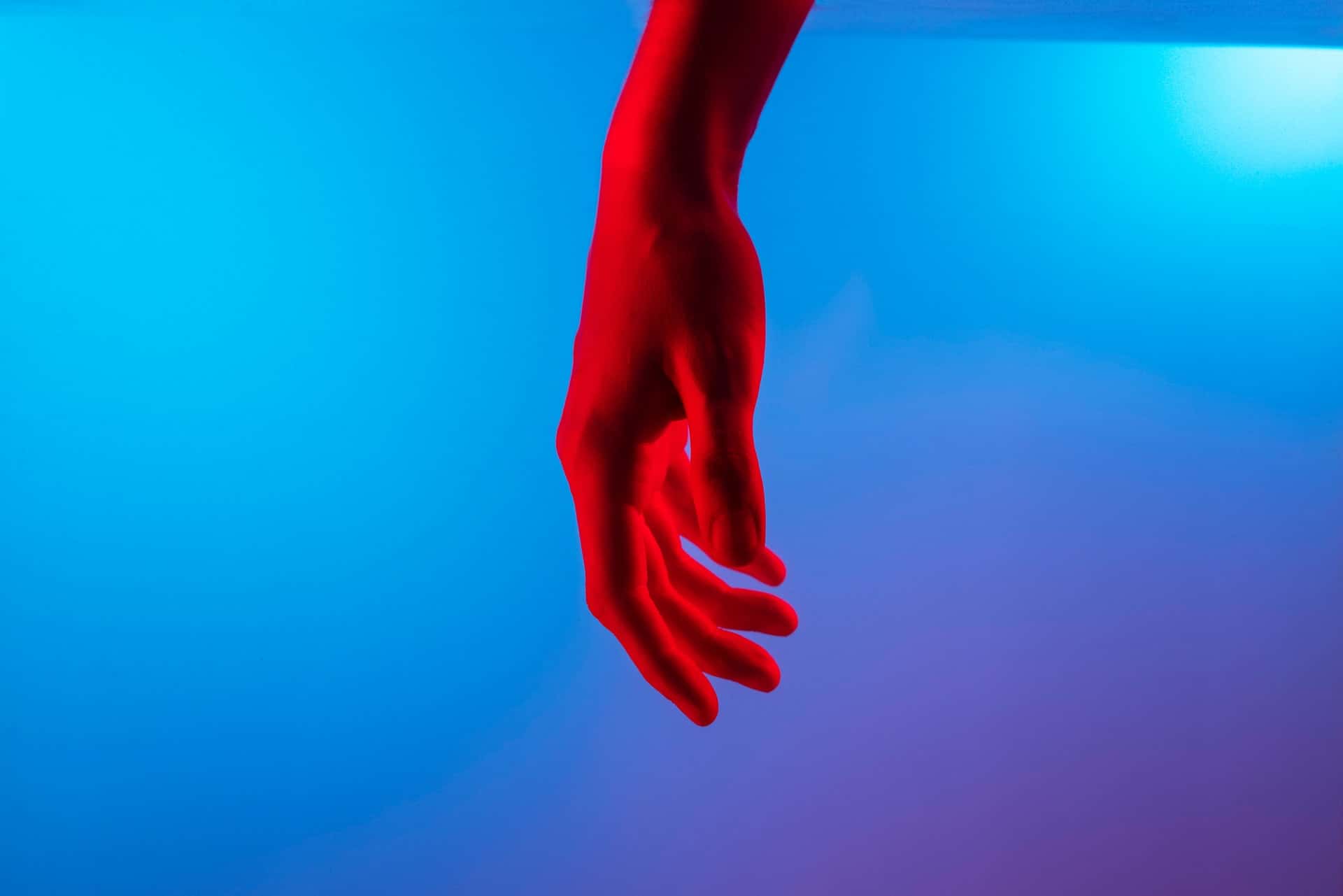Signs She Wants to Kiss You 4 womans hand