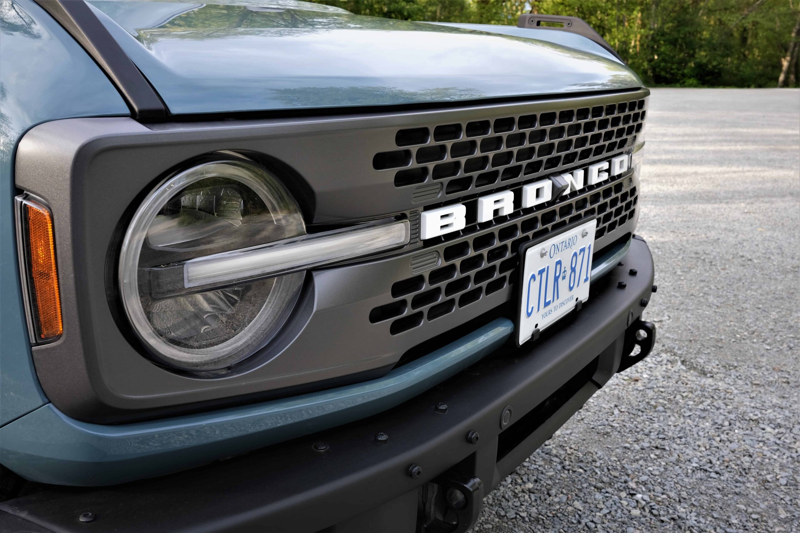 2022 Ford Bronco Badlands grill scaled