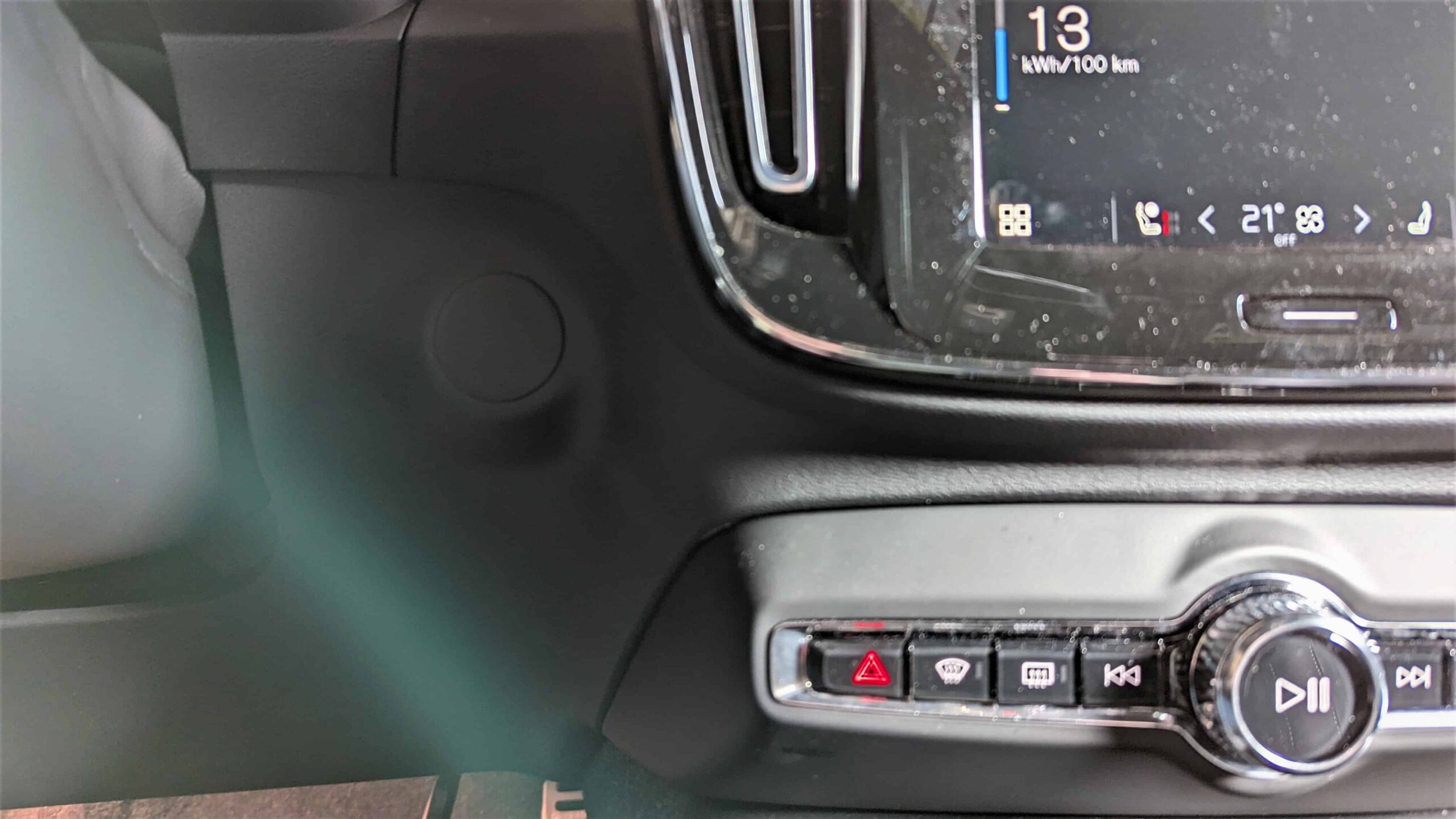 2022 Volvo XC40 Recharge start stop button scaled