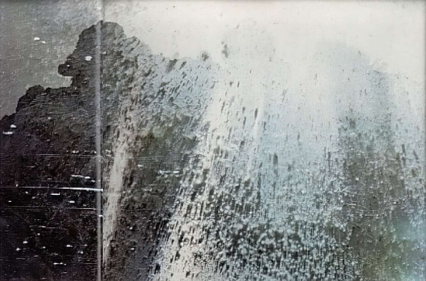 Death Defying Film: Robert Landsburg's Last Photos of Mount St. Helens Eruption 3 Death Defying Film Robert Landsburgs Last Photos of Mount St. Helens Eruption 02