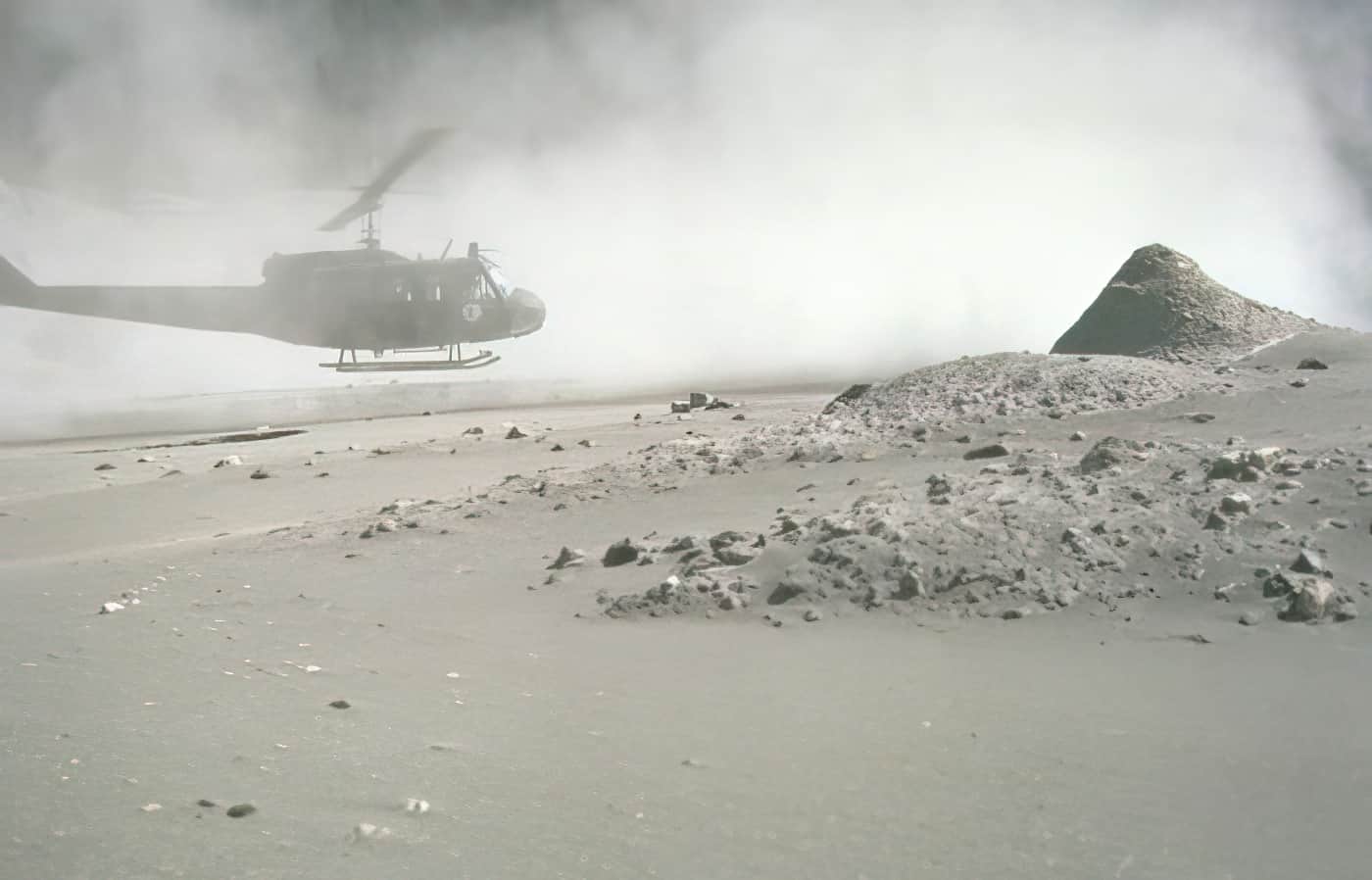 Death Defying Film Robert Landsburgs Last Photos of Mount St. Helens Eruption 10