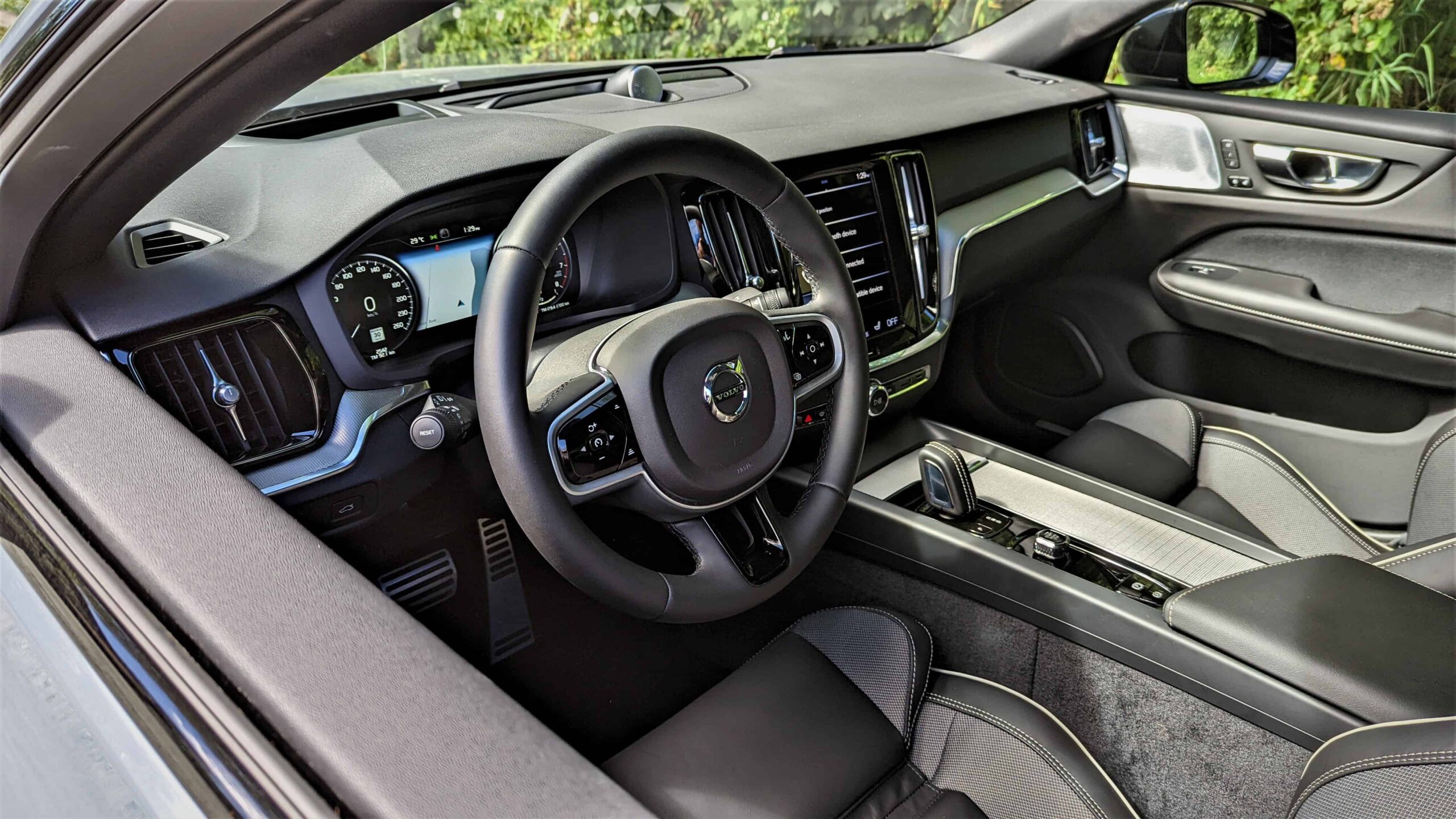 2022 Volvo S60 B5 AWD R-Design Review 6 2022 Volvo S60 B5 R Design driver seat scaled