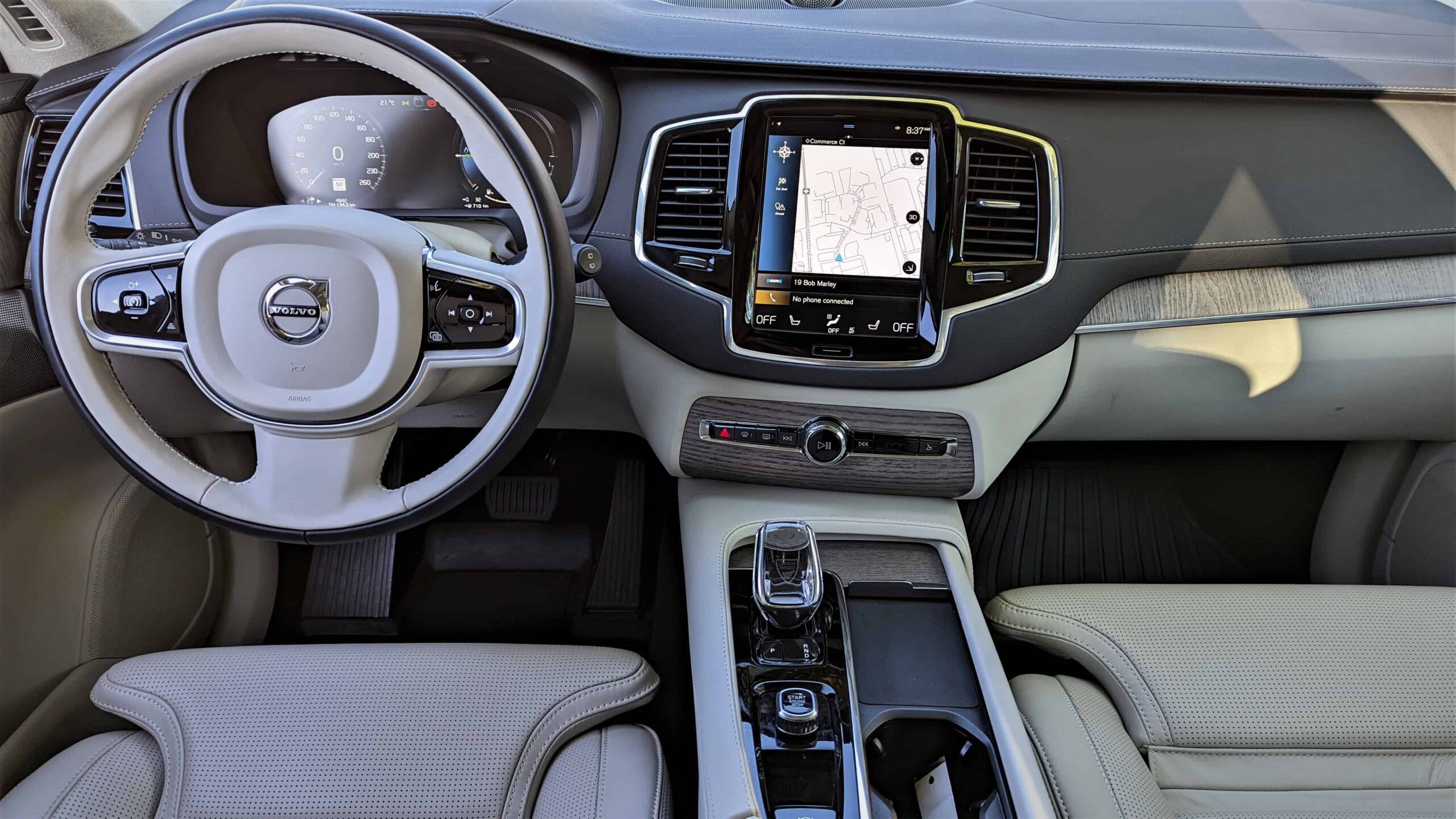 2022 Volvo XC90 Recharge T8 AWD Inscription Review 4 2022 Volvo XC90 Interior Review scaled
