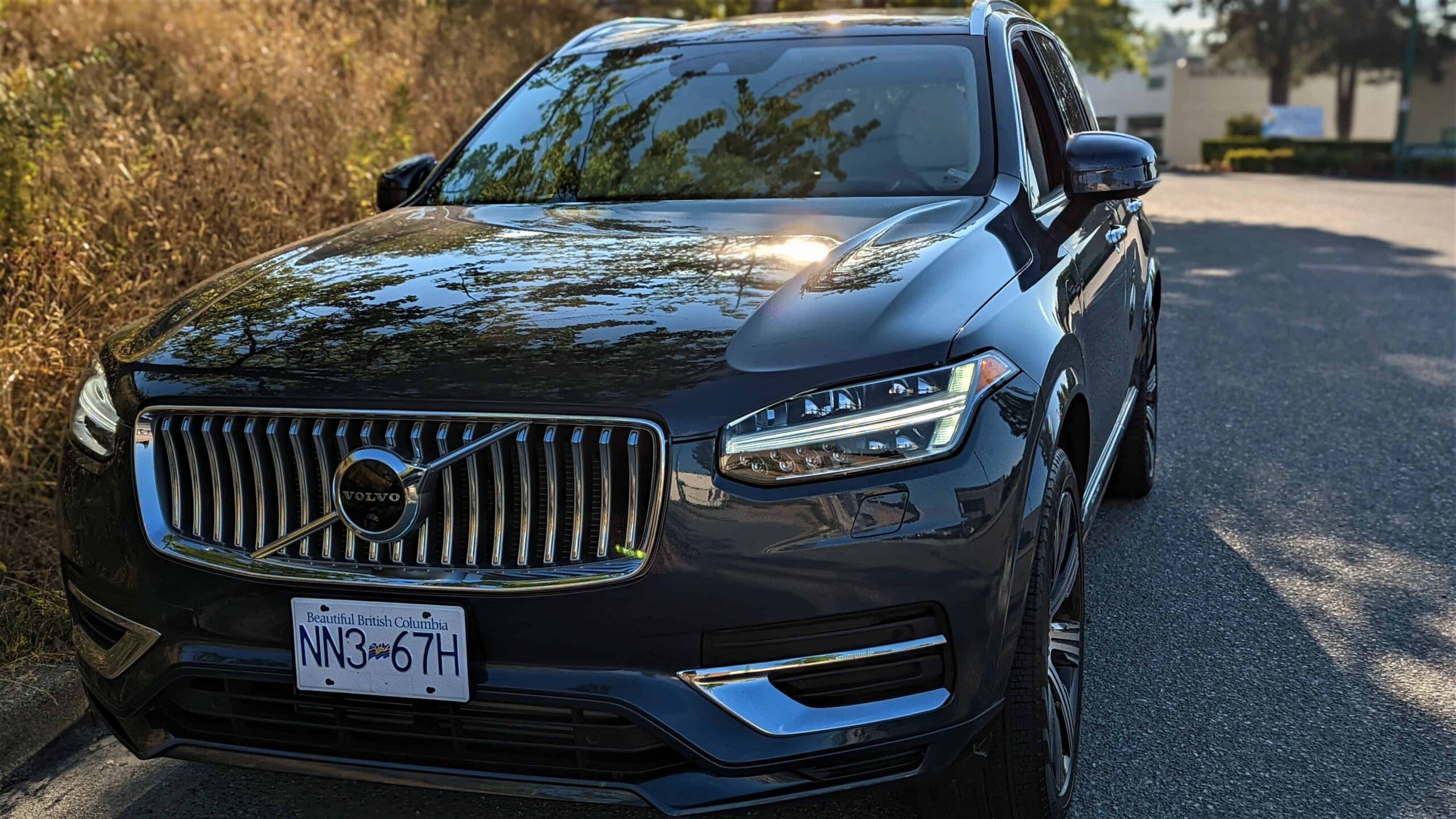 2022 Volvo XC90 Recharge T8 AWD Inscription Review 3 2022 Volvo XC90 Review scaled