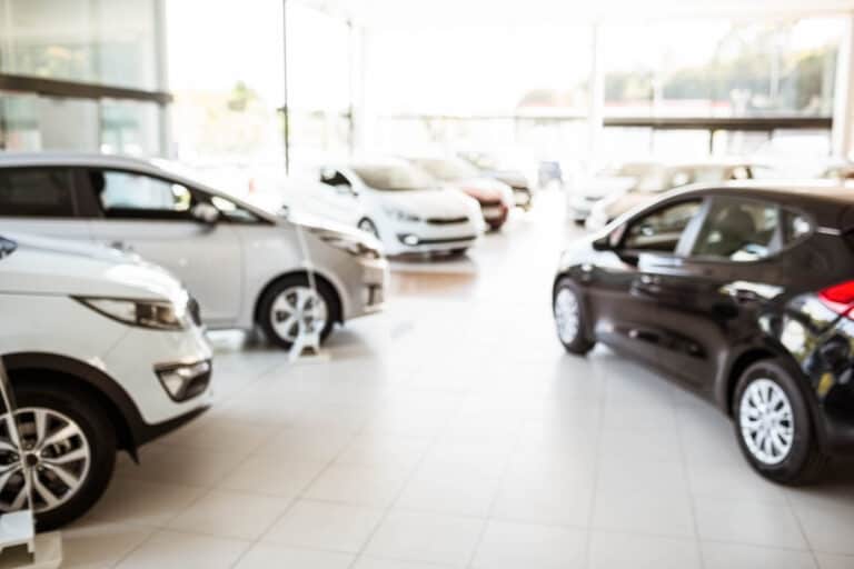 9 Tips for Paying for Your First Vehicle