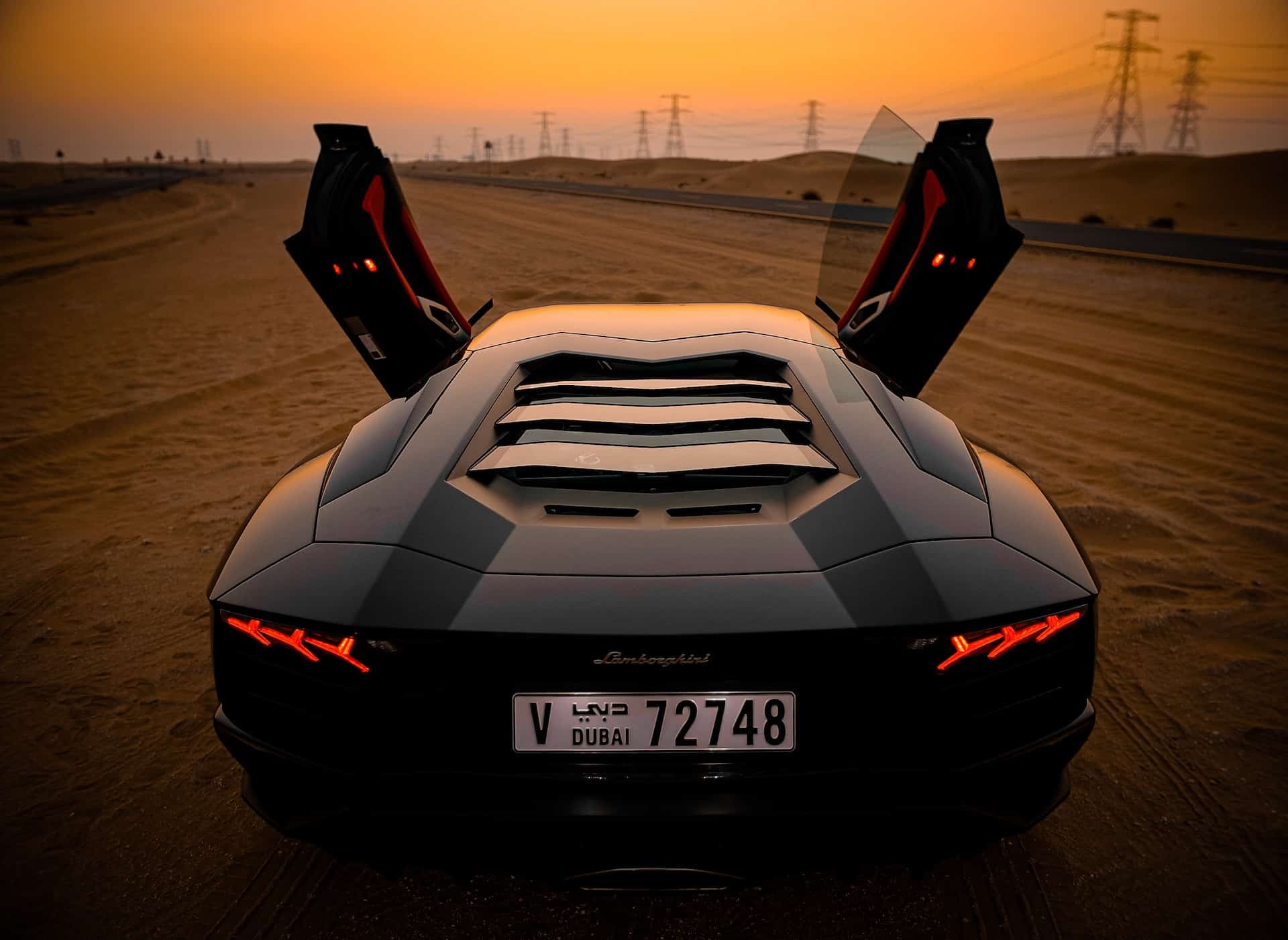 rental Lamborghini Aventador in Dubai