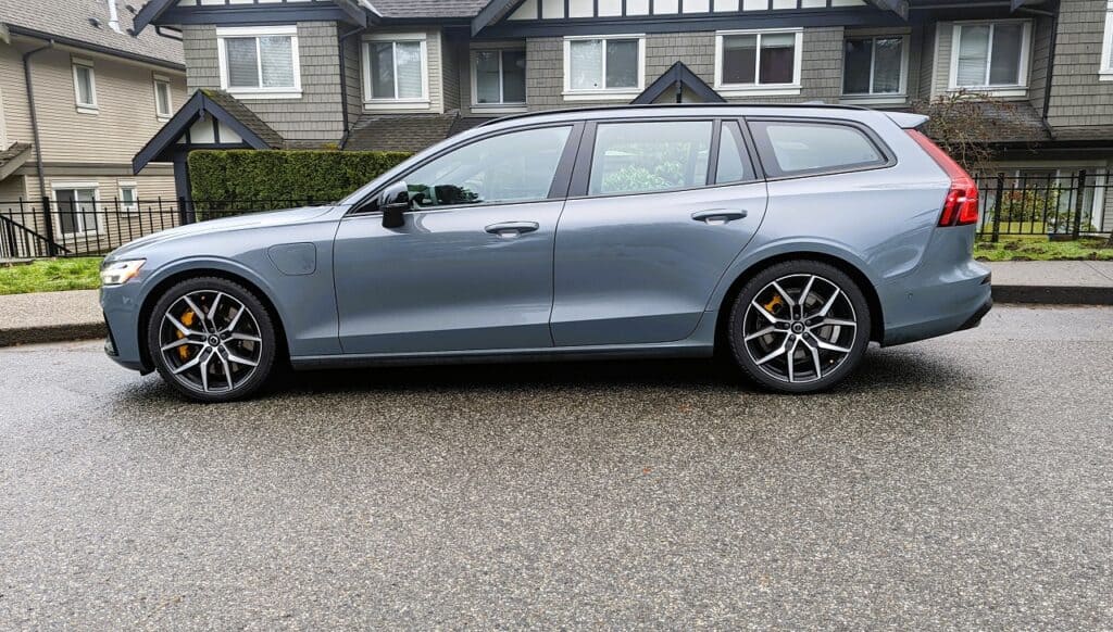 2025 Volvo V60 T8 EAWD Polestar Engineered Review