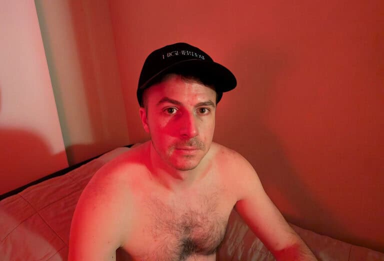 HigherDOSE Red Light Hat Review A Bright Fix for Hair Woes 10