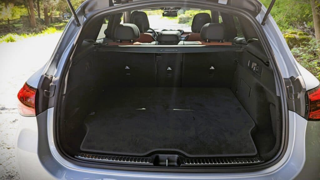 2025 Mercedes-Benz GLC 350e 4MATIC Review 17 2025 Mercedes Benz GLC 350e Trunk