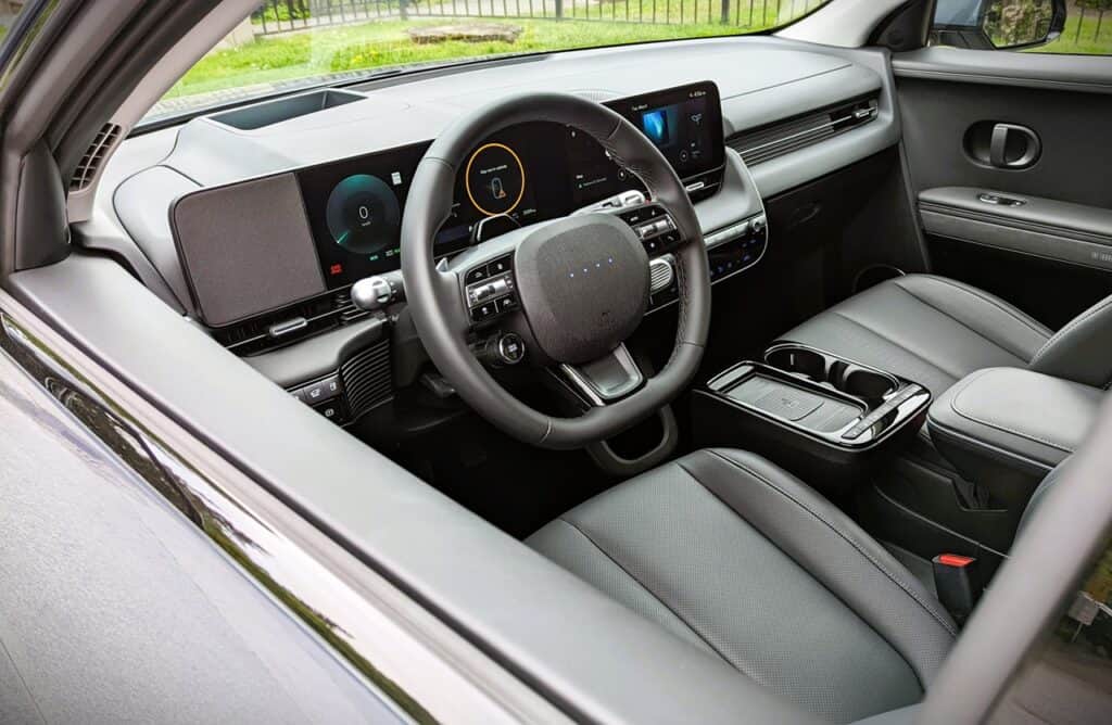 2025 Hyundai Ioniq 5 Preferred Long Range AWD Review 13 2025 Hyundai Ioniq 5 Cabin
