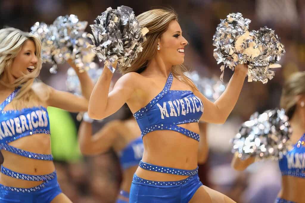 Hottest NBA Cheerleaders and Dancers 38