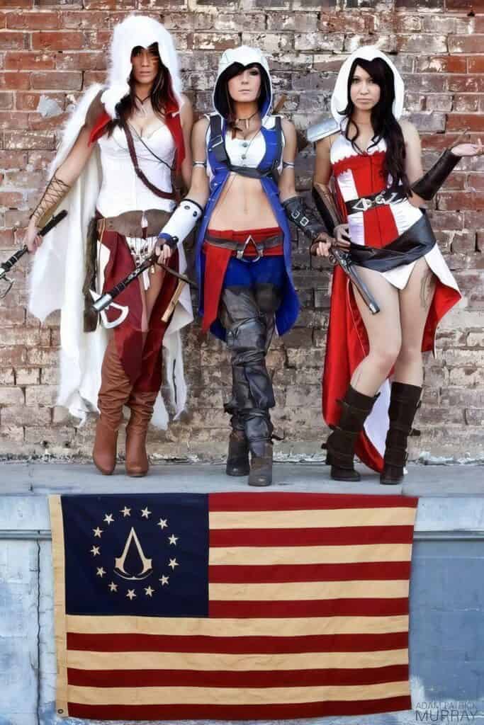 Assassin’s Creed Hot Cosplay: 23 Ideas, DIYs & Buys 11 Assassins Creed Hot Cosplay 10