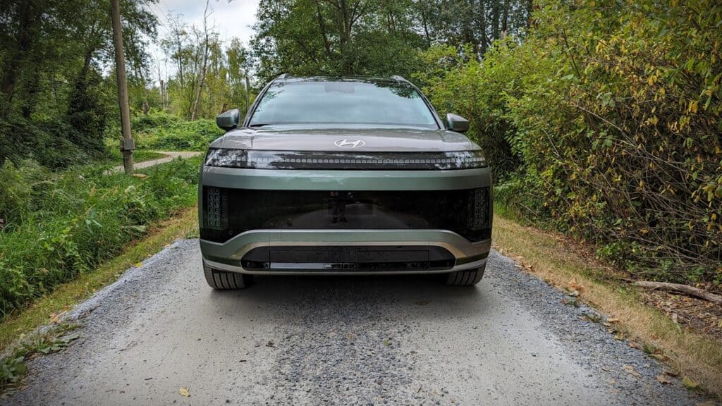 2026 Hyundai Ioniq 9 Preferred Ultimate Calligraphy Review 2 2026 Hyundai Ioniq 9 Front End