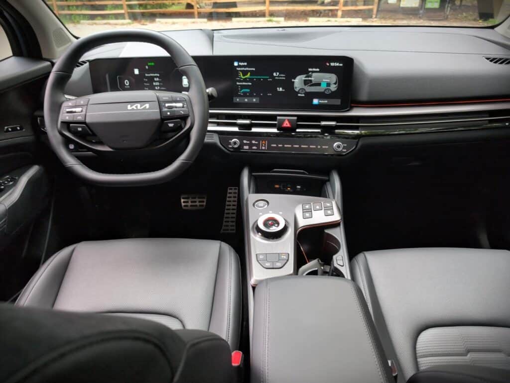 2026 Kia Sportage EX Hybrid Overview 5 2026 Kia Sportage Interior