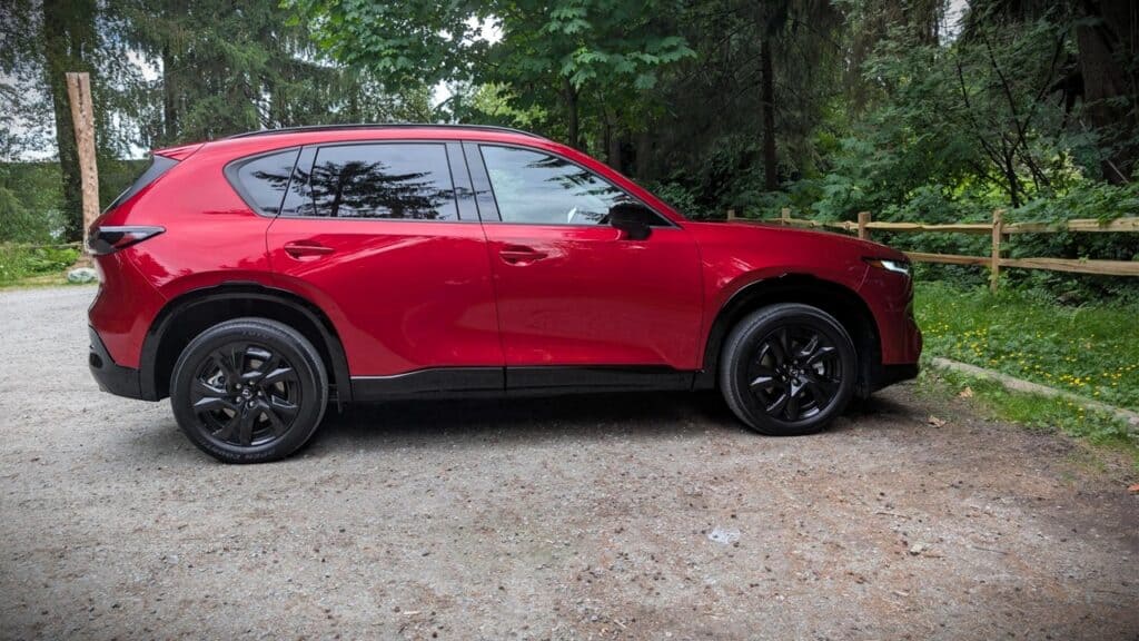 2026 Mazda CX-5 GT Review: More Space, Big Screen, But the Engine Disappoints 6 2026 Mazda CX 5 GT Side