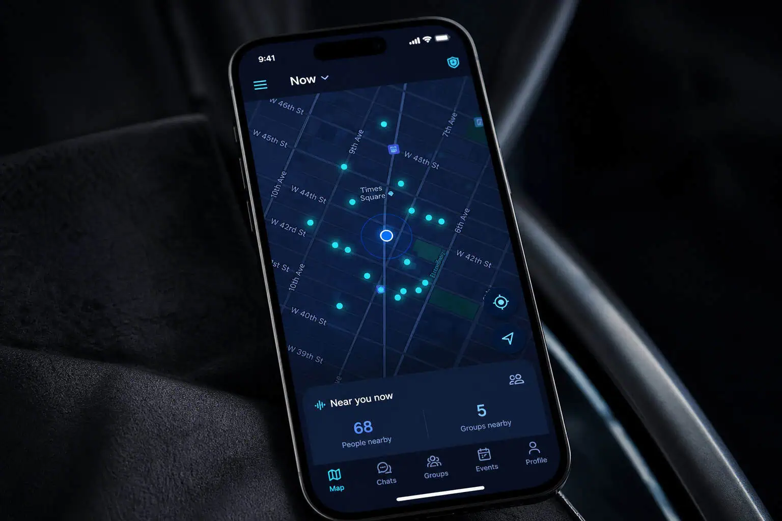 Goose Dating App Download: Why You Can't Get It Yet (56,000 Pre-Downloads) 6 Goose app live map showing nearby users and city streets in night mode.