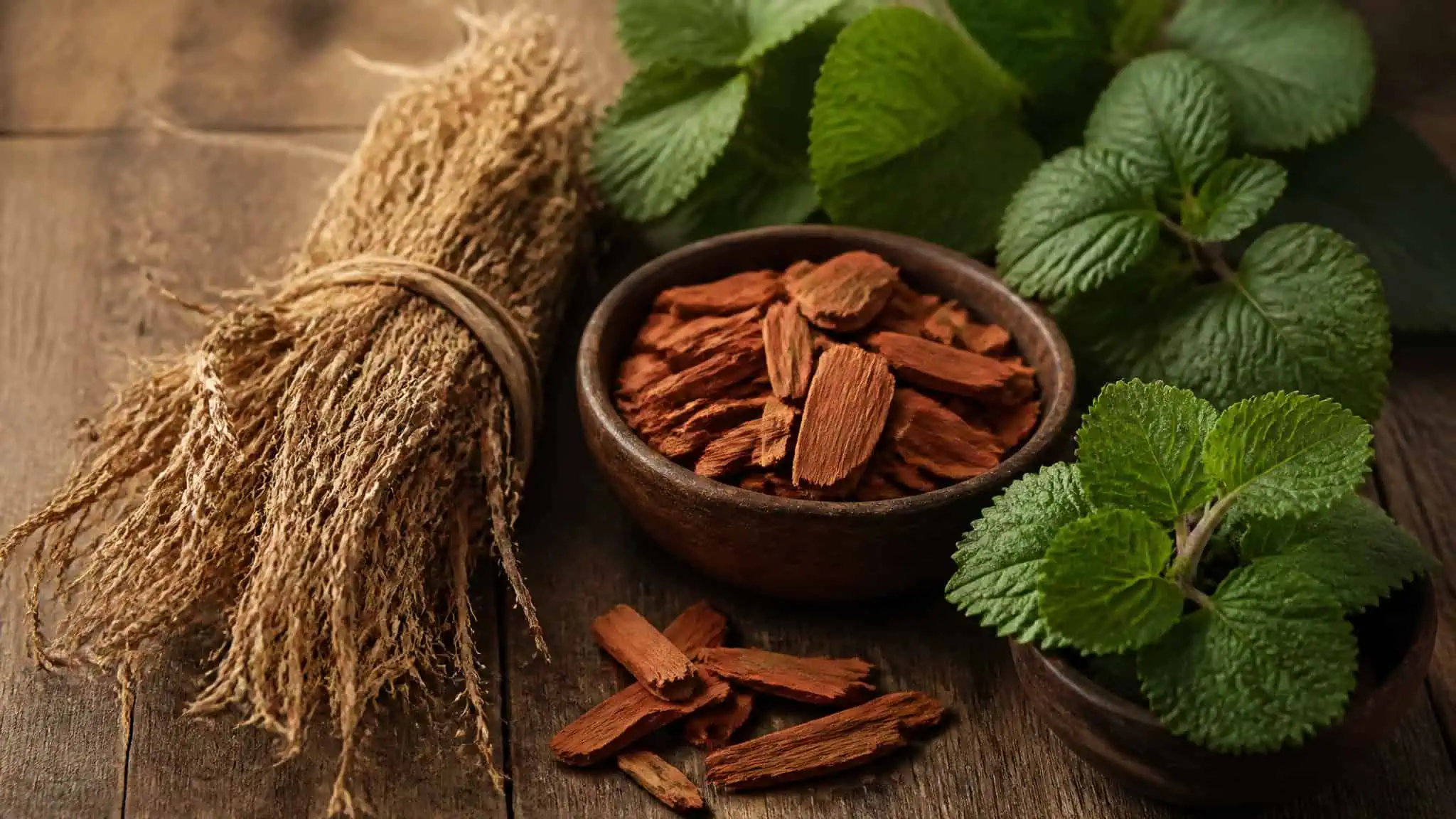 What Smell Drives Guys Crazy? The Science of Skin-Like Scents 4 Natural woody and earthy fragrance ingredients like vetiver, sandalwood, and patchouli.