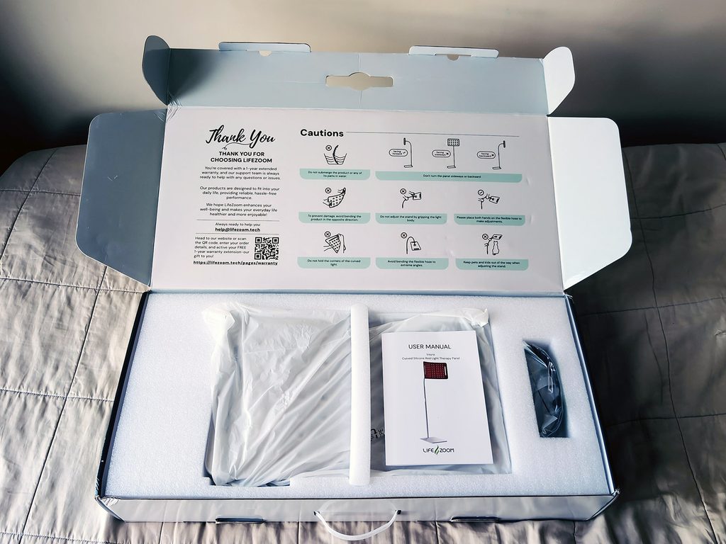 LifeZoom Veyra Curved Silicone Red Light Therapy Panel Review: Reading Under Red Light, Finally 5 LifeZoom Veyra Curved Silicone Red Light Therapy Panel Review 5