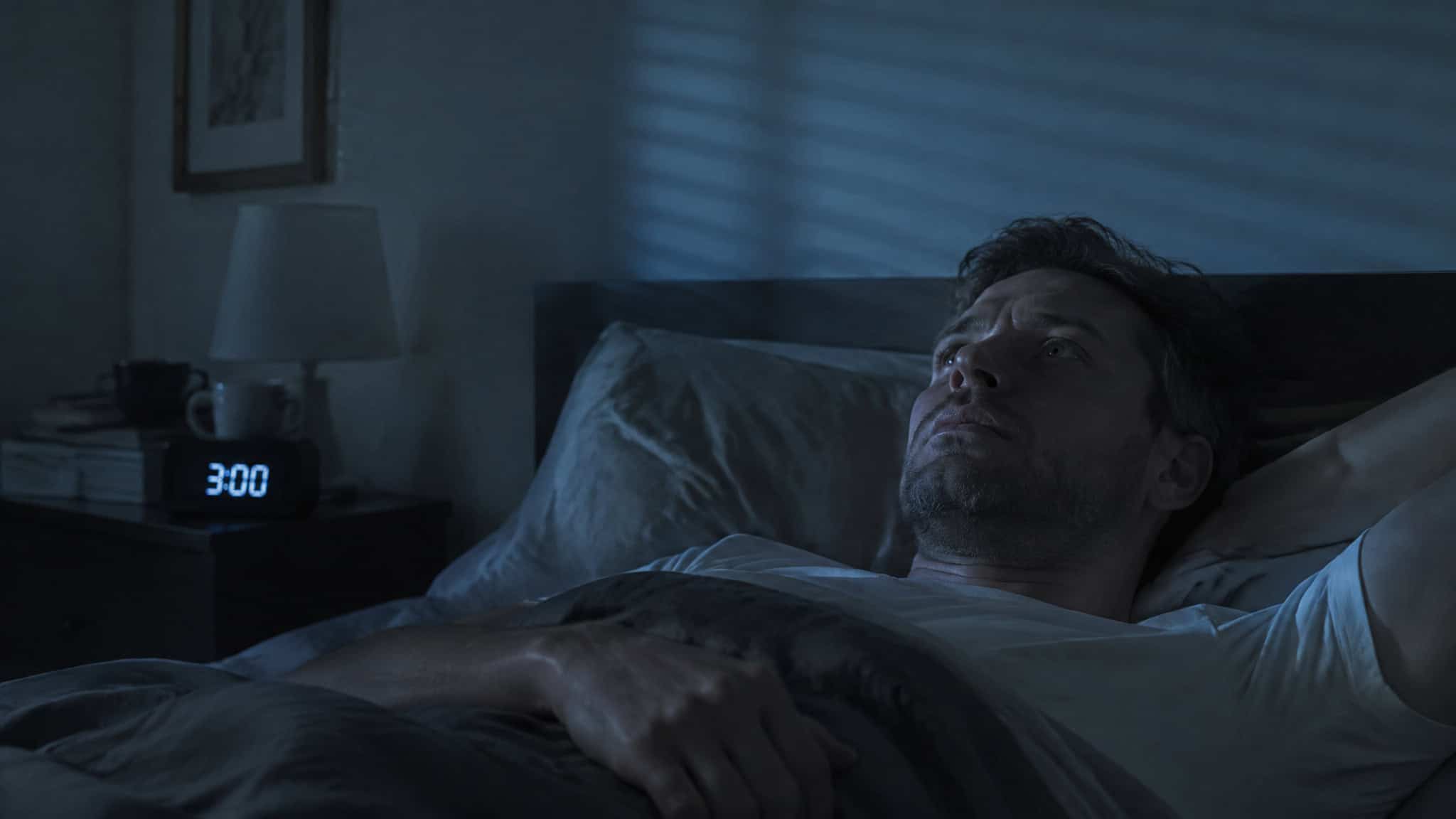 Once You Start Testosterone Therapy Can You Stop? The Week-by-Week Crash Timeline 3 Man experiencing TRT withdrawal crash symptoms of fatigue and brain fog during weeks three to six